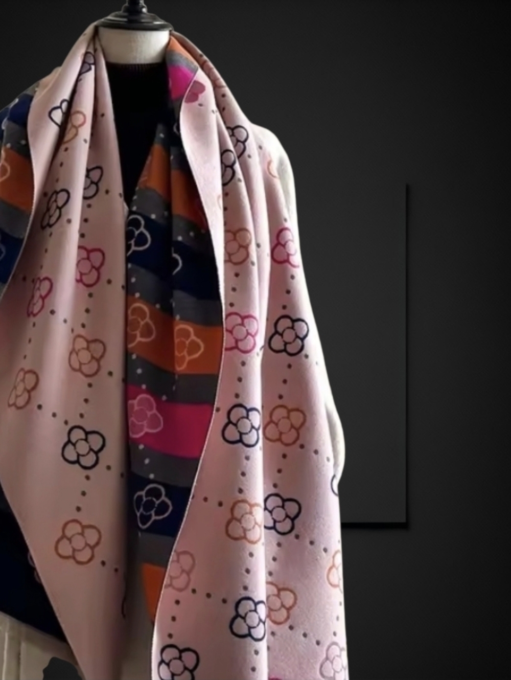 Cashmere Printed Scarf ▪︎ Pink/Black - Picture 7 of 9